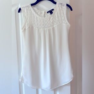 White House Black Market White Sheer Layered Sleeveless, Floral Crochet Top, XS